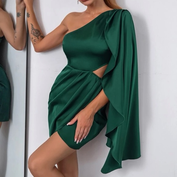 One shoulder drape cut out satin dress - Picture 7 of 9